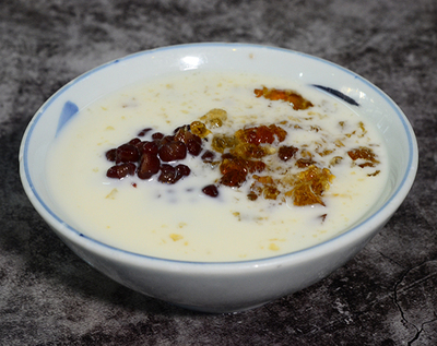 桃胶红豆鲜奶