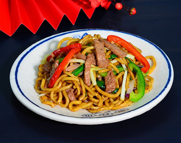 黑椒牛柳炒乌冬